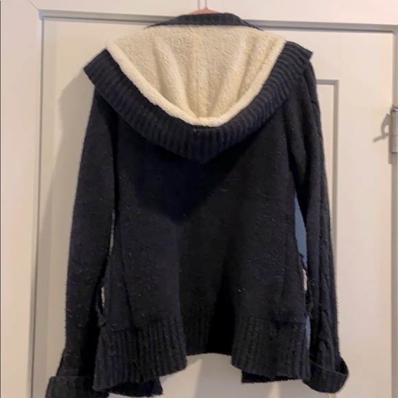 Hooded fleece lined sweater jacket.Zip & button up - Picture 2 of 4